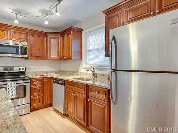 5th image of 1833 Academy St