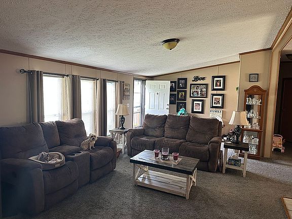 2nd image of 689 N Gallery Dr