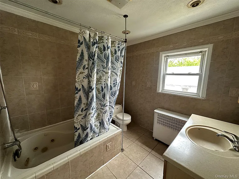 15 Allen St #2 — Photo 6