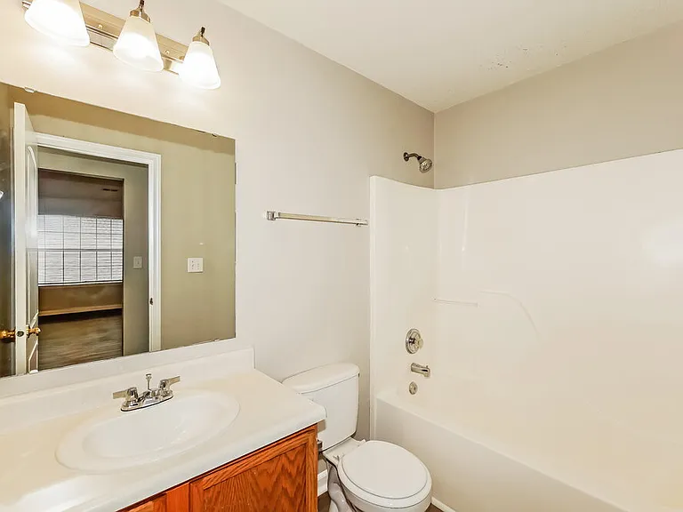 9723 Centennial Ct — Photo 15