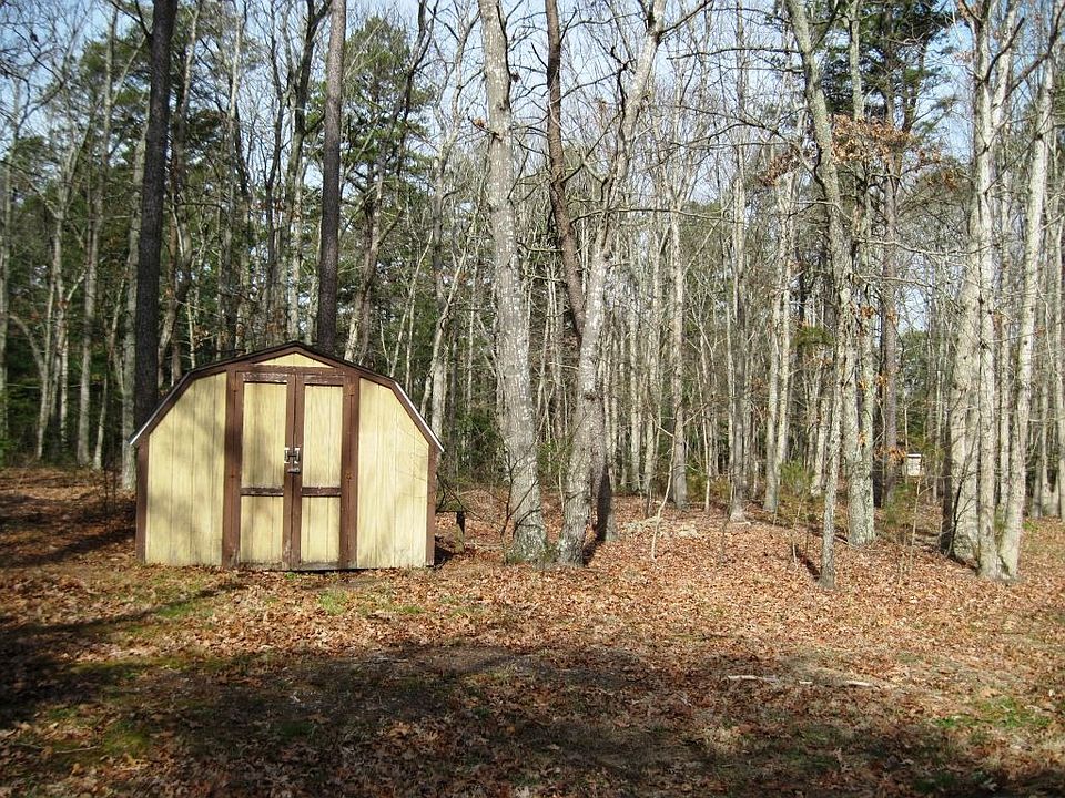2nd image of 78 Halbe Ln