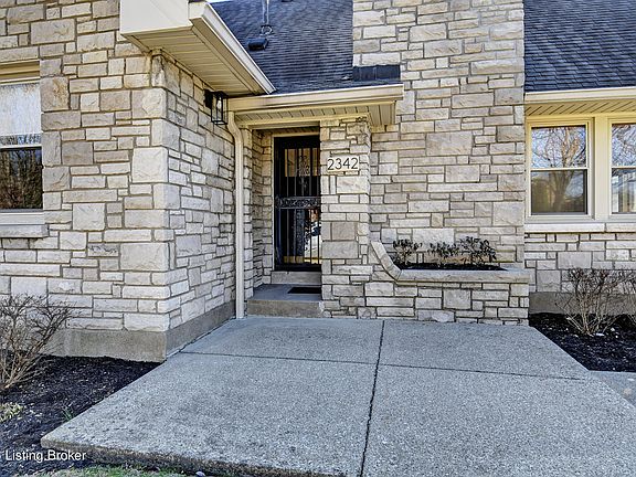 2nd image of 2342 Emerson Ave