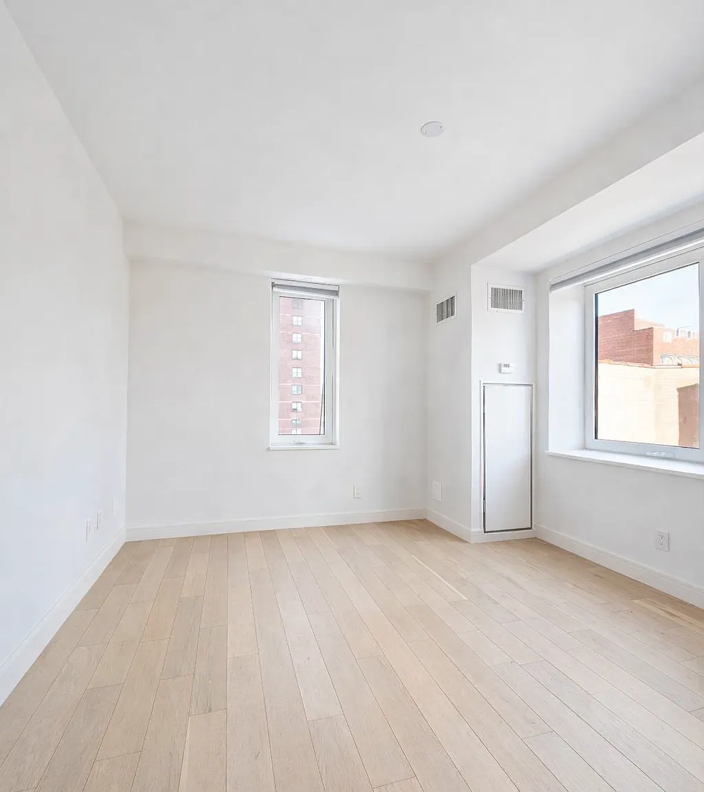 1399 Park Avenue — Photo 1