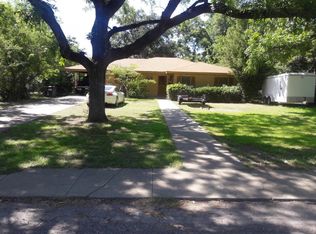 221 W Strickland St, Del Rio, TX 78840
