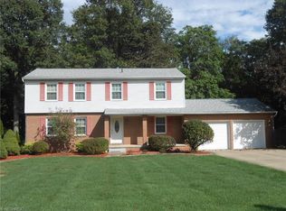 590 Ravine Dr, Youngstown, OH 44505