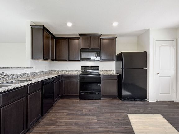 The Pecan features a full suite of energy-efficient appliances