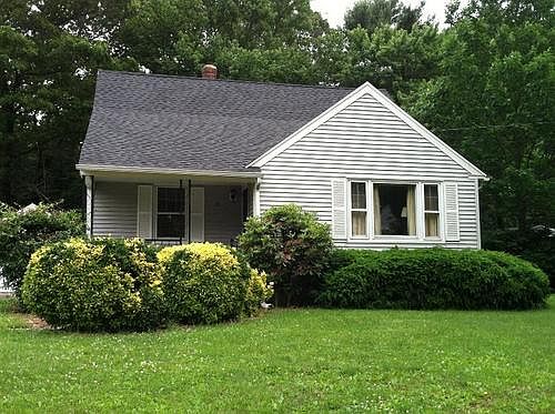 1st image of 77 Robert Dr