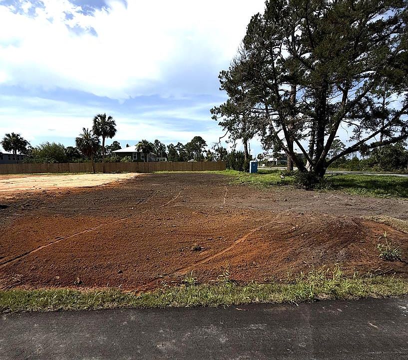 1st image of 7 Simmons Way Dr