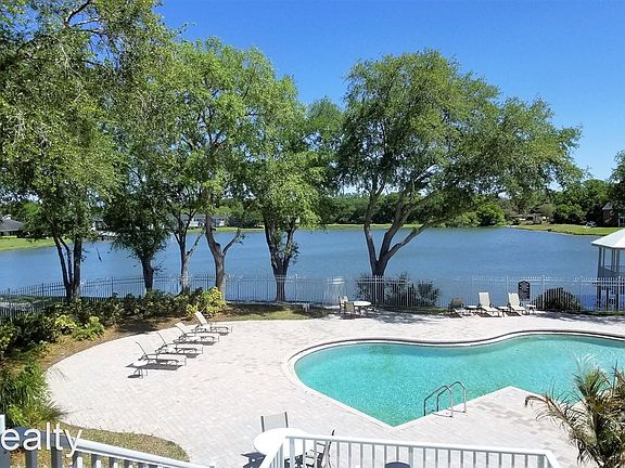 2nd image of 202 Lake Parsons Grn Unit 205