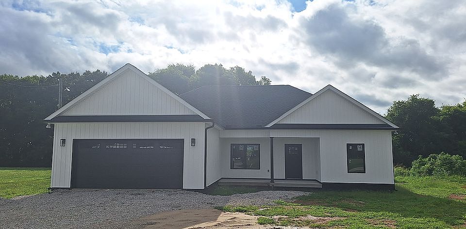 1st image of 1557 Rowe Gap Rd