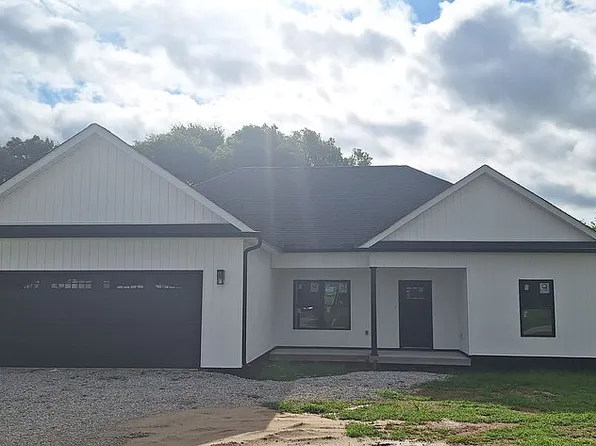 1557 Rowe Gap Rd, Winchester, TN 37398