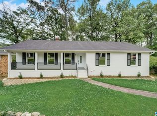 2039 Arnold Rd, Vestavia Hills, AL 35216