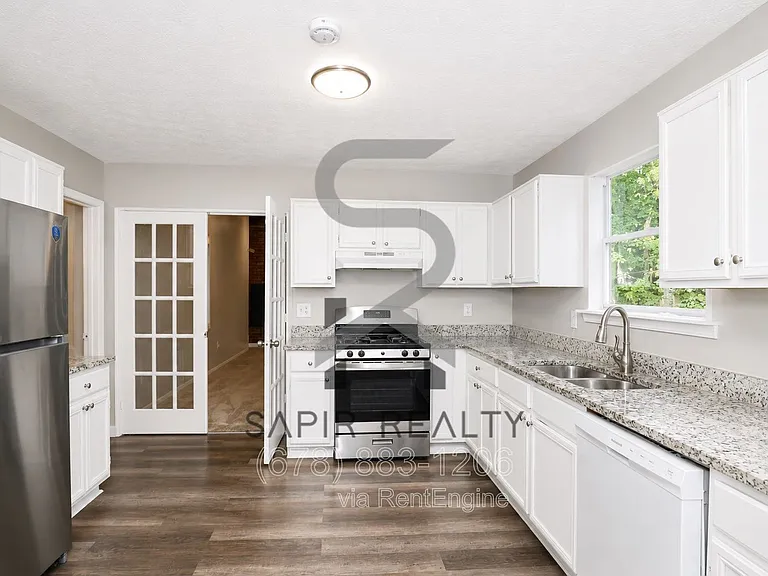 3848 Laurenhill Ln — Photo 6