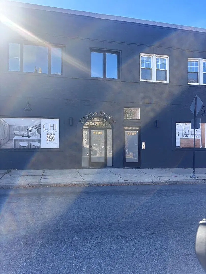 5107 W Montrose Ave — Photo 2