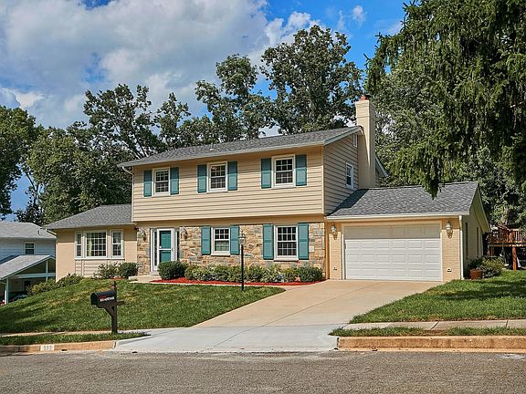 2nd image of 503 Heritage Ln NW