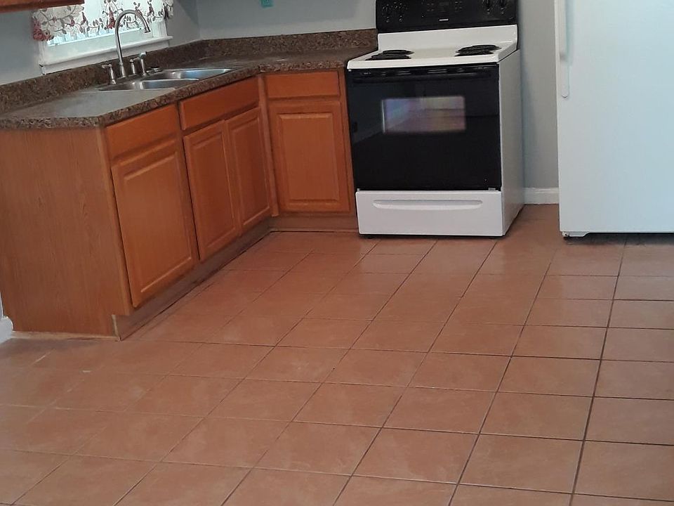 2nd image of 1688 San Gabriel Ave