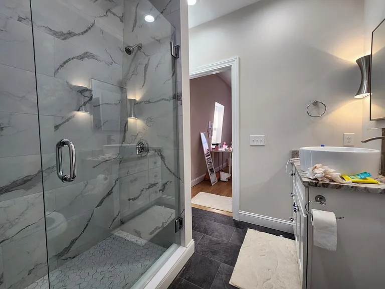 72 America St #3 — Photo 9