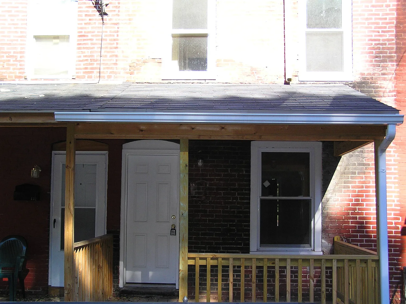433 Oak St photo 1