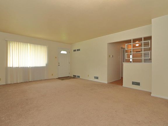 5th image of 563 Dornoch Dr