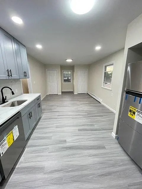 Stirrup Ln, Levittown — Photo 2