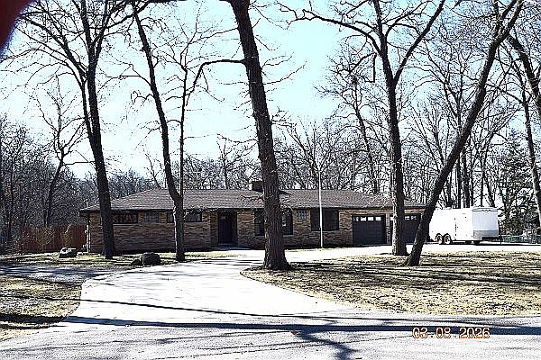 1st image of 13501 W Greenview Dr