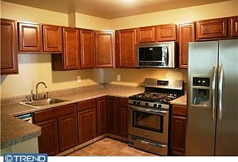 Kitchen, Fridgeadaire applia