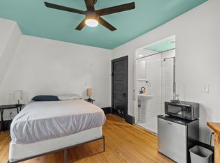 2734 N Maryland Ave #4, Milwaukee, WI 53211