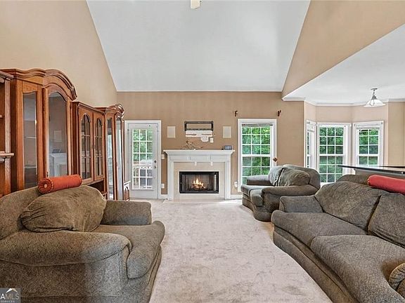5th image of 2871 Weatherstone Cir SE