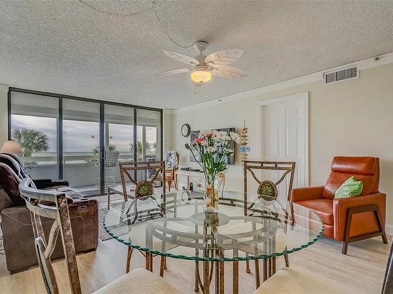 17900 Gulf Blvd #2E — Photo 2