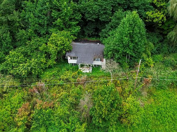 2nd image of 30242 N Fork River Rd