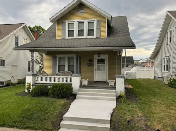 127 W Caracas Ave, Hershey, PA 17033