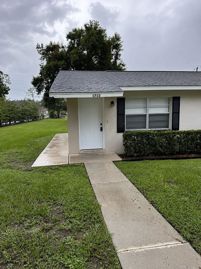 2 bed, 1.0 bath, 1028 sqft, $1,199 — Photo 1