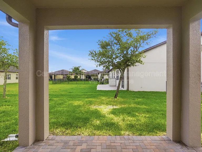 2772 Mead Ave — Photo 45