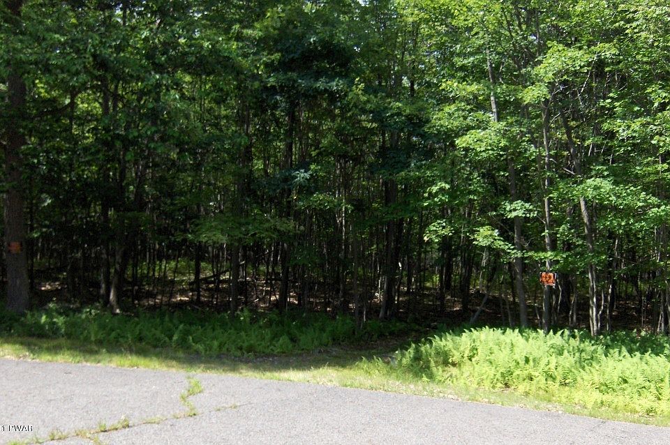 1st image of 143 Pleasant Mountain Dr