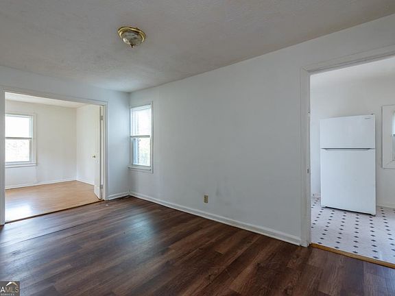 5th image of 1801 Oakmont Dr NW