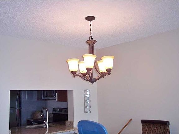 5th image of 9430 Poinciana Pl APT 410