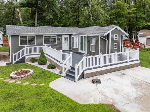 109 Wood Haven Dr, Wisconsin Dells, WI 53965
