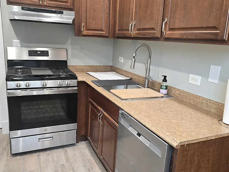 6102 S Ingleside Ave #3 — Photo 8