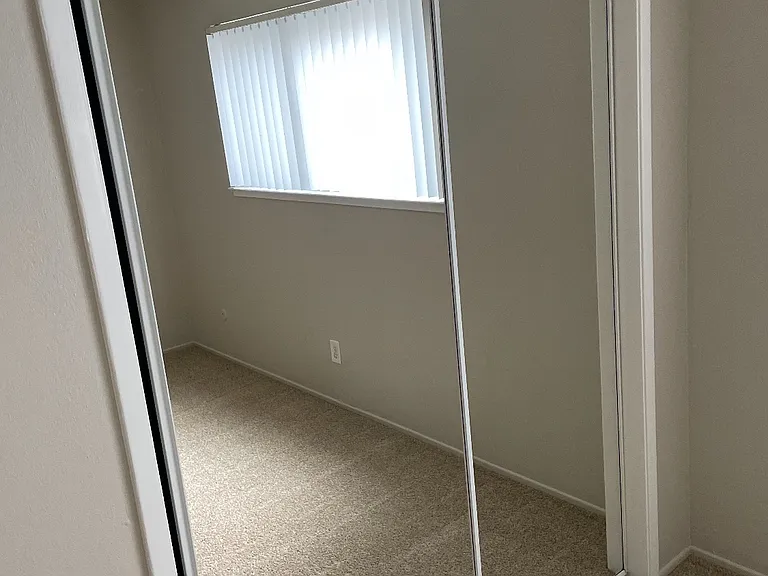 Carmel Court Apts — Photo 9