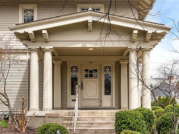 5th image of 133 Wisteria Dr