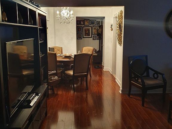 5th image of 8310 118th St APT 5A