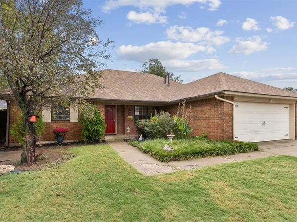 324 W Blueridge Dr, Midwest City, OK 73110