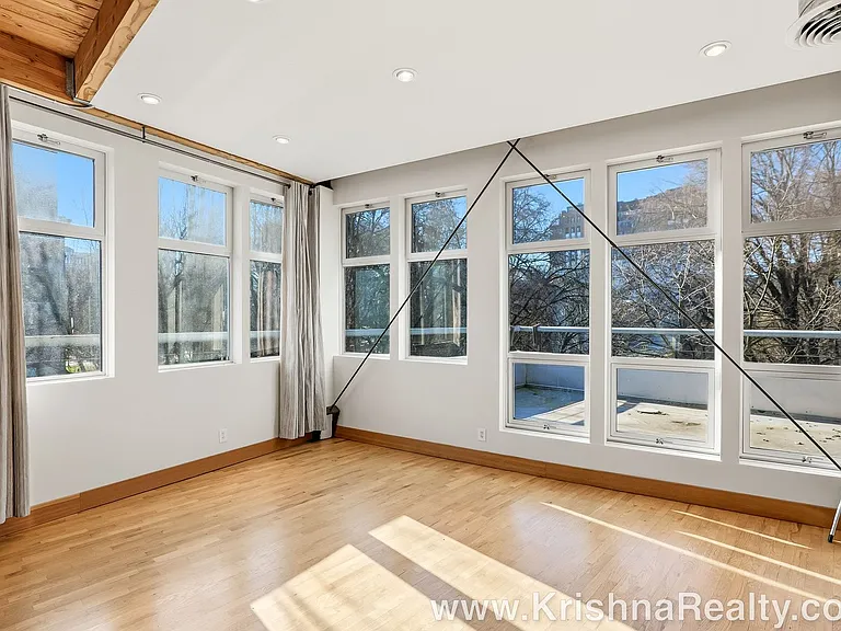 725 NW Flanders St #401 — Photo 12
