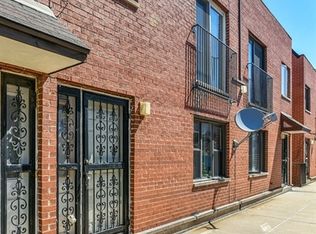 339 W 23rd St #B, Chicago, IL 60616