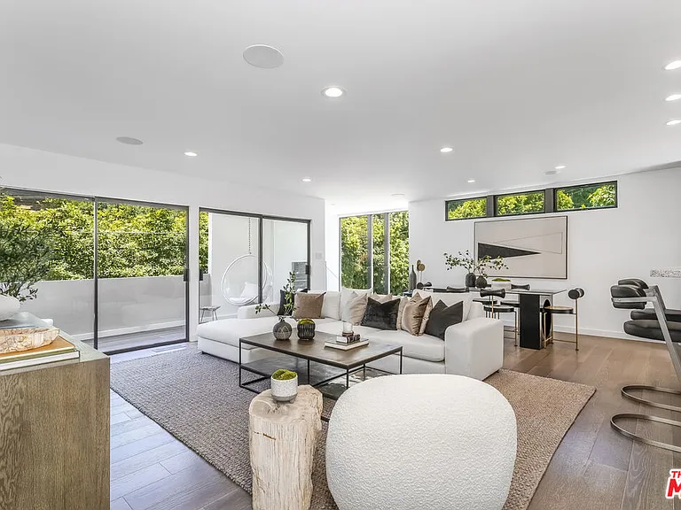9834 Wanda Park Dr — Photo 3