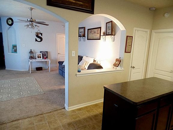 5th image of 9210 Creekside Dr
