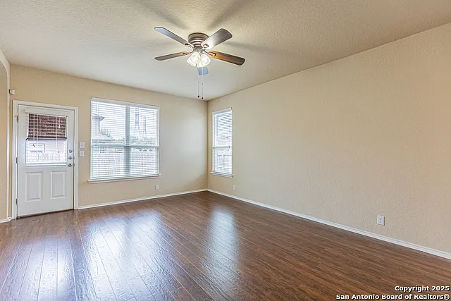 9023 Hubbard Hl — Photo 18