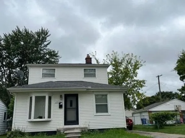 23101 Columbus Ave, Warren, MI 48089