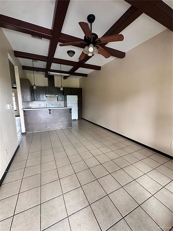 2 bed, 2.0 bath, 7534 sqft, $825 — Photo 3