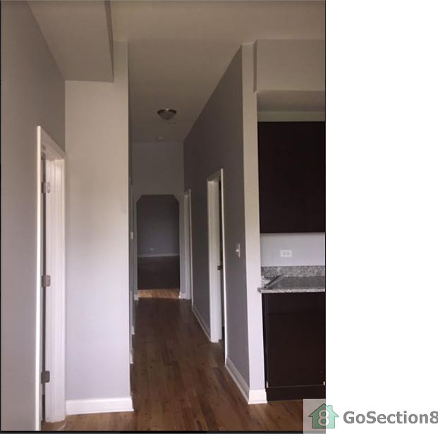 2nd image of 5532 S Wabash Ave #1